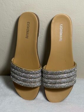 Cushionaire “Millie” Rhinestone Slide Sandals - Size 9 - NWT (w/o box)